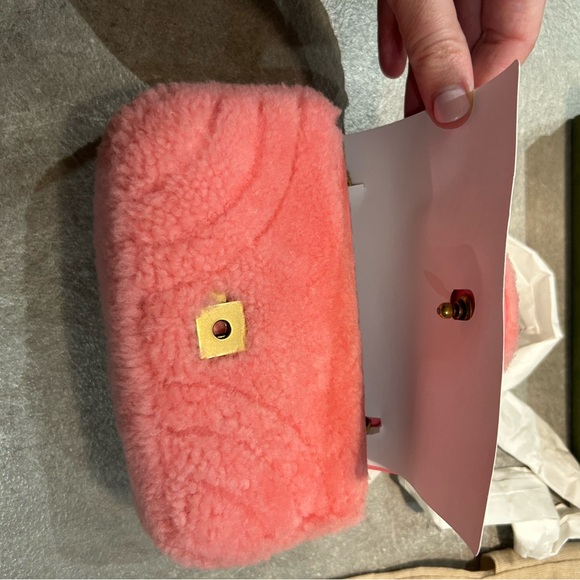 Gucci gg marmont Pink Shearling Bag new - Picture 2 of 9